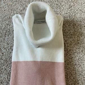 Calvin Klein Mock pull over long sleeve